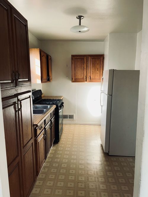 608 W Madison St, Ottawa, IL, 61350-2759 | Card Image