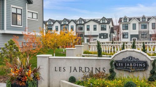 101-255 Les Jardins Pk Se, Calgary, AB, T2C5W9 | Card Image
