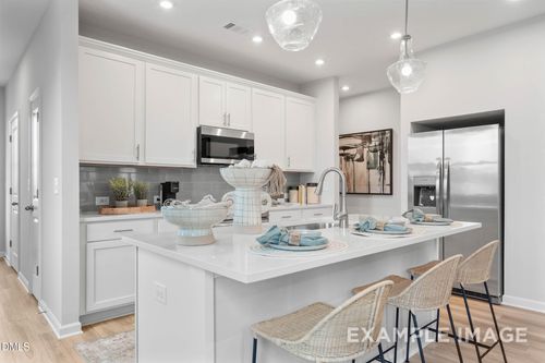 81 Chancellor Dr, Lillington, NC, 27546-1307 | Card Image