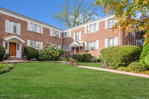 apt-58a-44 Nathan Hale Dr, Huntington, NY, 11743-7027 | Card Image