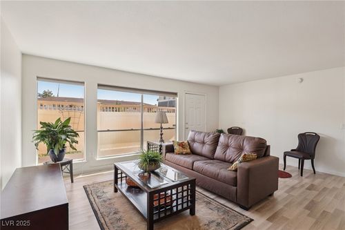 unit-3615-2845 Loveland Dr, Las Vegas, NV, 89109-0240 | Card Image