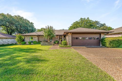 3413 Denbury Dr, Fort Worth, TX, 76133-3138 | Card Image
