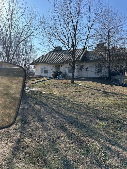 15641 W Highway 10, Belleville, AR, 72824-9140 | Card Image