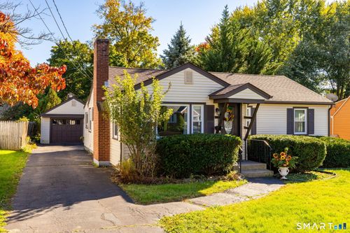 28 Dix Rd, Wethersfield, CT, 06109-2904 | Card Image