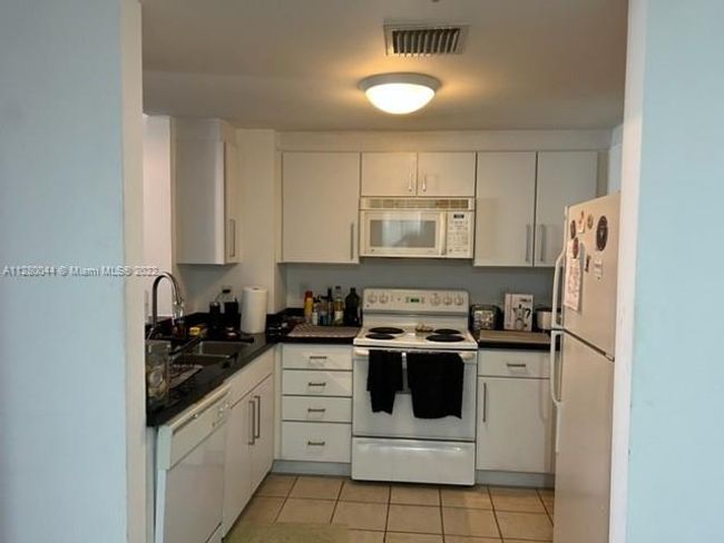 APT-1610 - 1250 S Miami Ave, Condo with 1 bedrooms, 2 bathrooms and null parking in Miami FL | Image 5