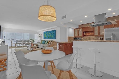 4e-550 Ocean Dr, Key Biscayne, FL, 33149-2301 | Card Image