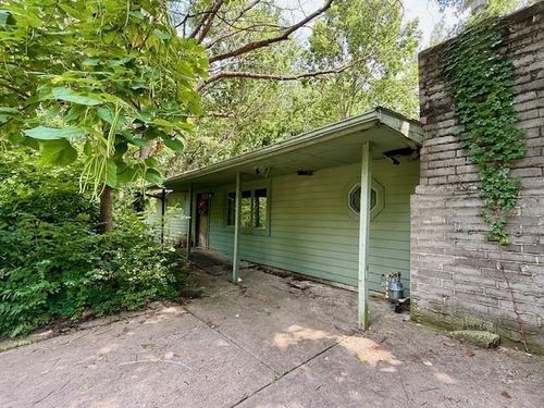 715 Forrest Ave, Lawrence, KS, 66044-3735 | Card Image