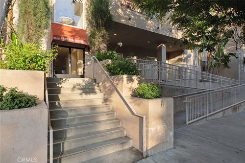 apt-105-9610 Zelzah Ave, Northridge, CA, 91325-2037 | Card Image