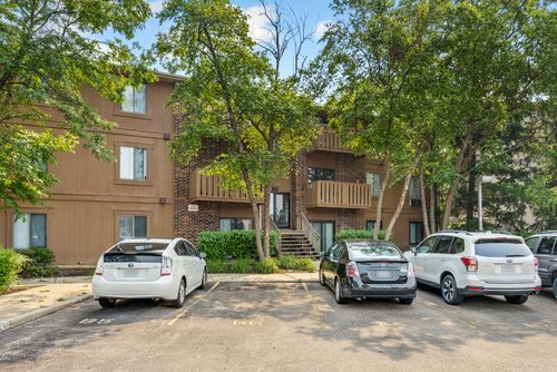 apt-105-1081 Rodenburg Rd, Roselle, IL, 60172-2780 | Card Image