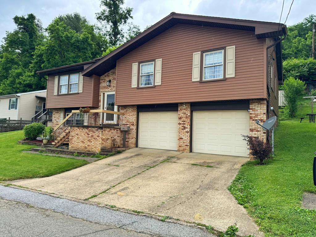Overbrook Ave, Wheeling, WV 26003