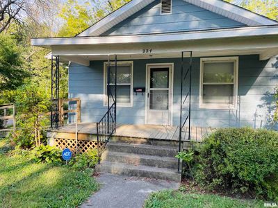 224 S Vincent Street, House other with 2 bedrooms, 1 bathrooms and null parking in Salem IL | Image 2