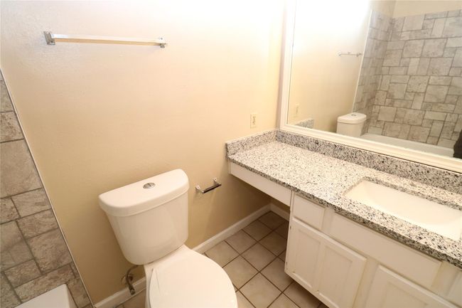 20123 Chipplegate Ln, House other with 3 bedrooms, 2 bathrooms and 2 parking in Humble TX | Image 15