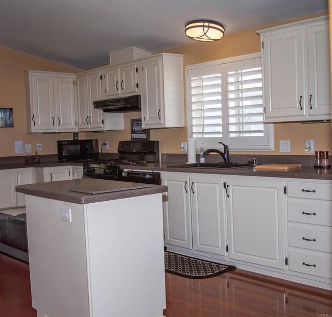 SPC-248 - 11851 Riverside Dr, Home with 2 bedrooms, 2 bathrooms and 4 parking in Lakeside CA | Image 4