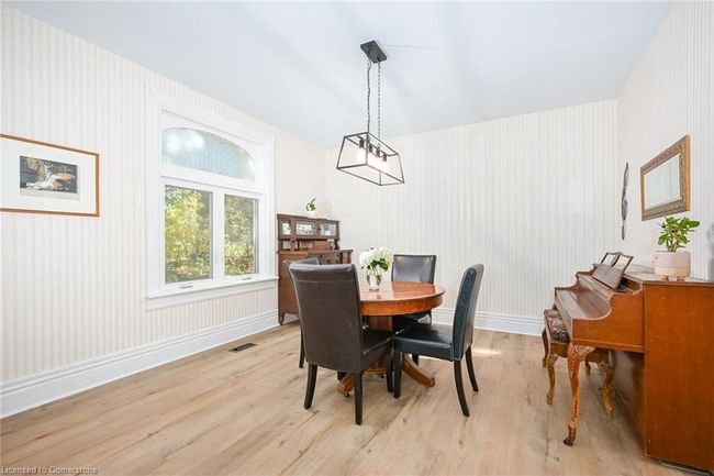 1396 Progreston Rd, Home with 5 bedrooms, 3 bathrooms and 20 parking in Carlisle ON | Image 19