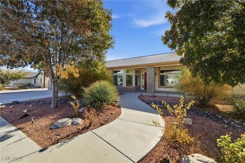 61 E Calvada Blvd, Pahrump, NV, 89048-5696 | Card Image