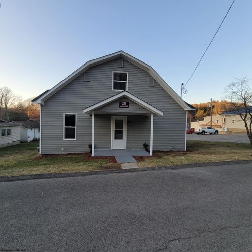 26 Cole St, Philippi, WV, 26416-8722 | Card Image