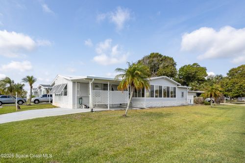 t10-7608 Montauk Ave, Micco, FL, 32976-7767 | Card Image