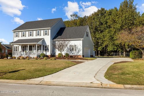 1801 Club House Dr, Morehead City, NC, 28557-4723 | Card Image