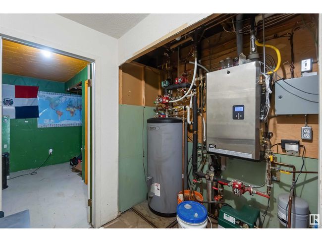6513 53 Ave, House other with 4 bedrooms, 2 bathrooms and null parking in Redwater AB | Image 39