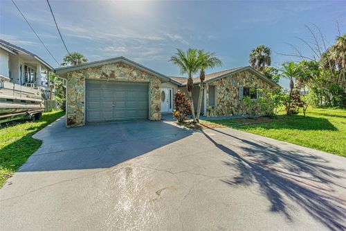 5254 Miller Bayou Dr, PORT RICHEY, FL, 34668-6226 | Card Image
