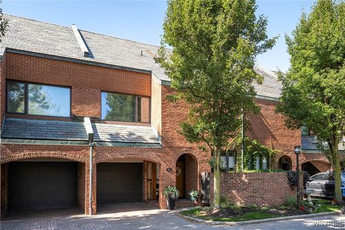 300 Rivermist Dr, Buffalo, NY, 14202-4311 | Card Image