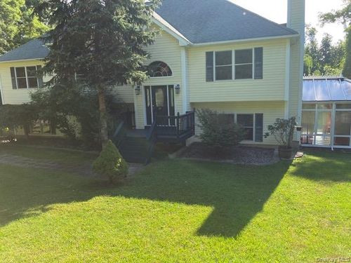 39 Moran Way, East Fishkill, NY, 12533 | Card Image