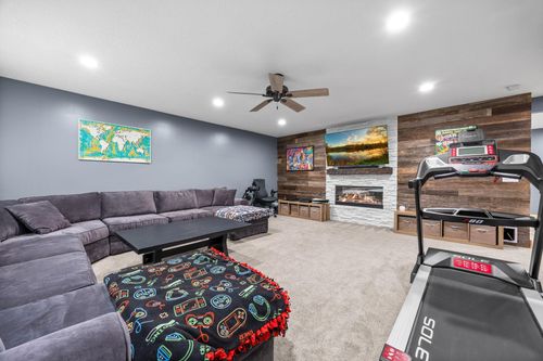 10604 273rd Ave Nw, Zimmerman, MN, 55398-4748 | Card Image