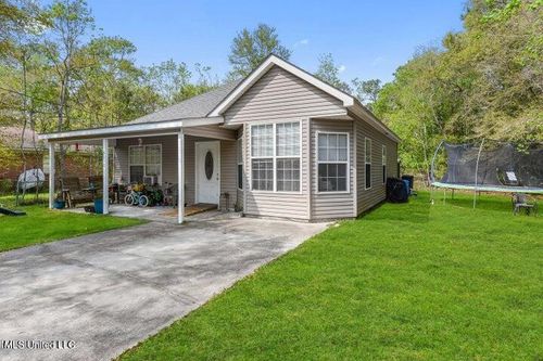 6118 E Benton St, Bay Saint Louis, MS, 39520-8350 | Card Image