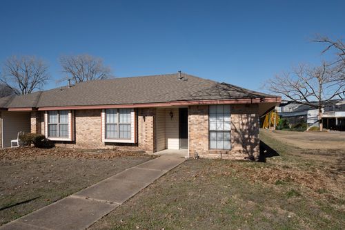 1107 Valley View Dr, Glenn Heights, TX, 75154-8617 | Card Image