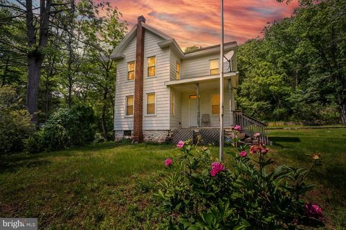 266 Laurel Rd, Lehighton, PA, 18235-9129 | Card Image