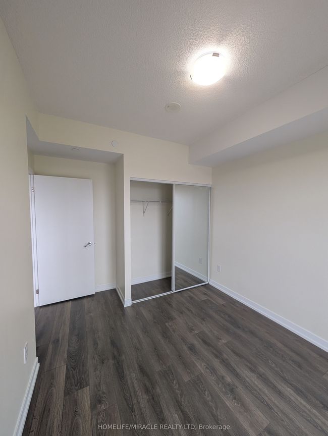 1611 - 2520 Eglinton Ave W, Condo with 3 bedrooms, 2 bathrooms and 1 parking in Mississauga ON | Image 14