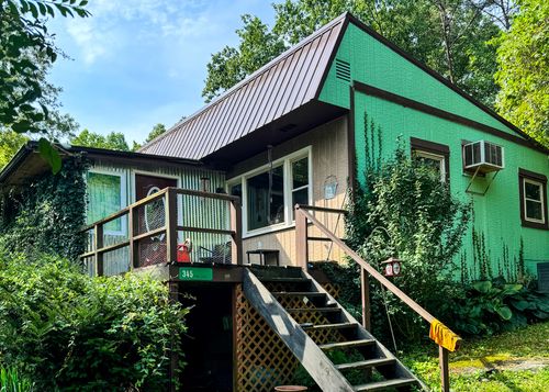 345 Bird Ln, Burnside, KY, 42519-9118 | Card Image