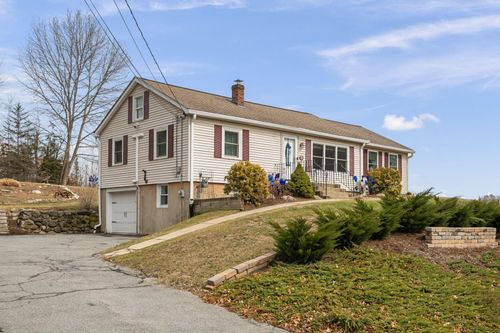 48 Main St, Atkinson, NH, 03811-2519 | Card Image