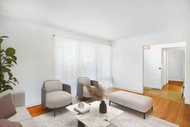 1036 Gill Ave, House other with 3 bedrooms, 2 bathrooms and 3 parking in Ottawa ON | Image 5
