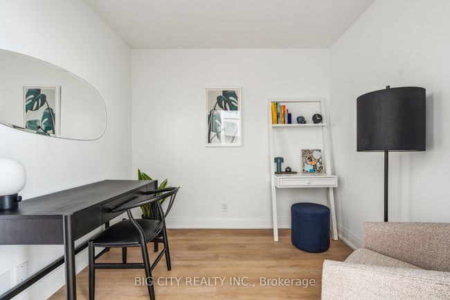 305 - 36 Brentcliffe Rd, Condo with 2 bedrooms, 1 bathrooms and null parking in Toronto ON | Image 16