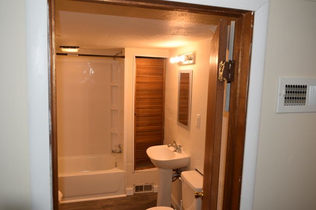 213 Washington St, Home with 2 bedrooms, 2 bathrooms and 1 parking in PECATONICA IL | Image 5