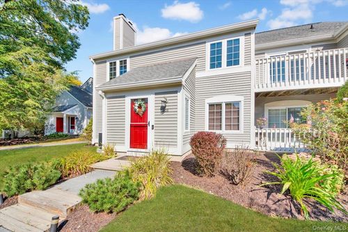 808 Chestnut Dr, Carmel, NY, 10512-2650 | Card Image