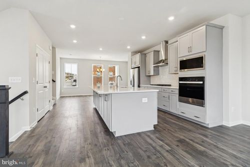 9706 Tweed Hope Pl, WALDORF, MD, 20601-3856 | Card Image