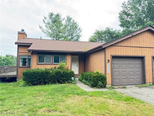 4903 Fishcreek Rd, Stow, OH, 44224-1931 | Card Image