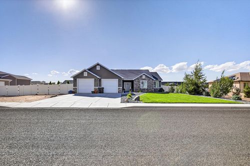 4509 N Gold Dust Trl, Enoch, UT, 84721-4706 | Card Image