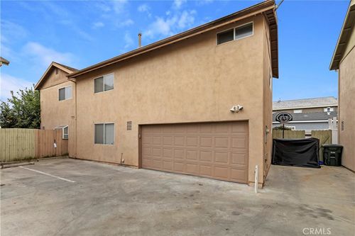 20721 Roseton Ave, Lakewood, CA, 90715-1243 | Card Image