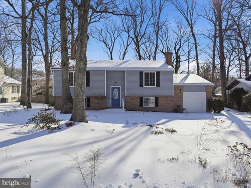 76 Devonne Dr, Fredericksburg, VA, 22407-1616 | Card Image