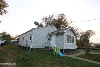 Spacious 3 bedroom ranch in desirable Neptune Township. | Image 1