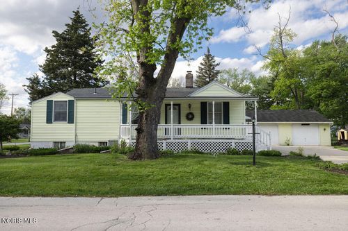 1817 Rhode Island Rd, Holland, OH, 43528-8657 | Card Image