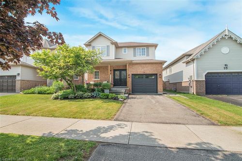 31 Griffith Dr, Grimsby, ON, L3M5L2 | Card Image