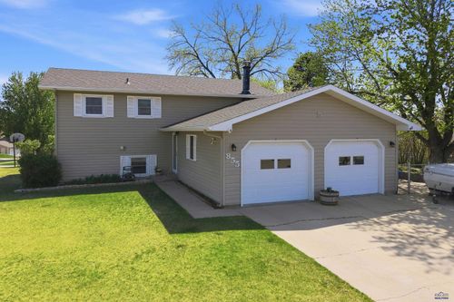 855 Sycamore, Rapid City, SD, 57701 | Card Image