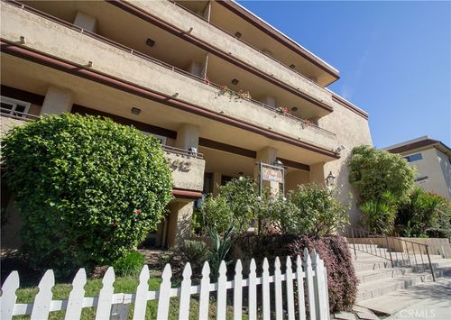 117-5412 Lindley Ave, Encino, CA, 91316-4367 | Card Image