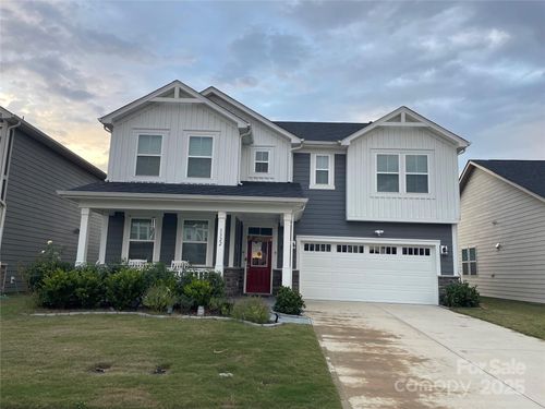 1322 Tollcross Rd, Indian Trail, NC, 28079-5846 | Card Image