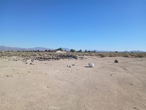 1 Clark Rd, Lucerne Valley, CA, 92356 | Card Image