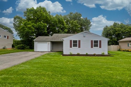 89 Garvey Dr, Springfield, MA, 01109-1512 | Card Image